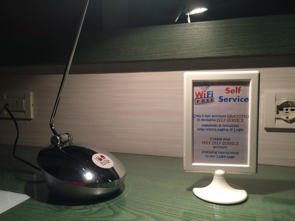 Best Western Ivrea Crystal Palace Банкетте Экстерьер фото