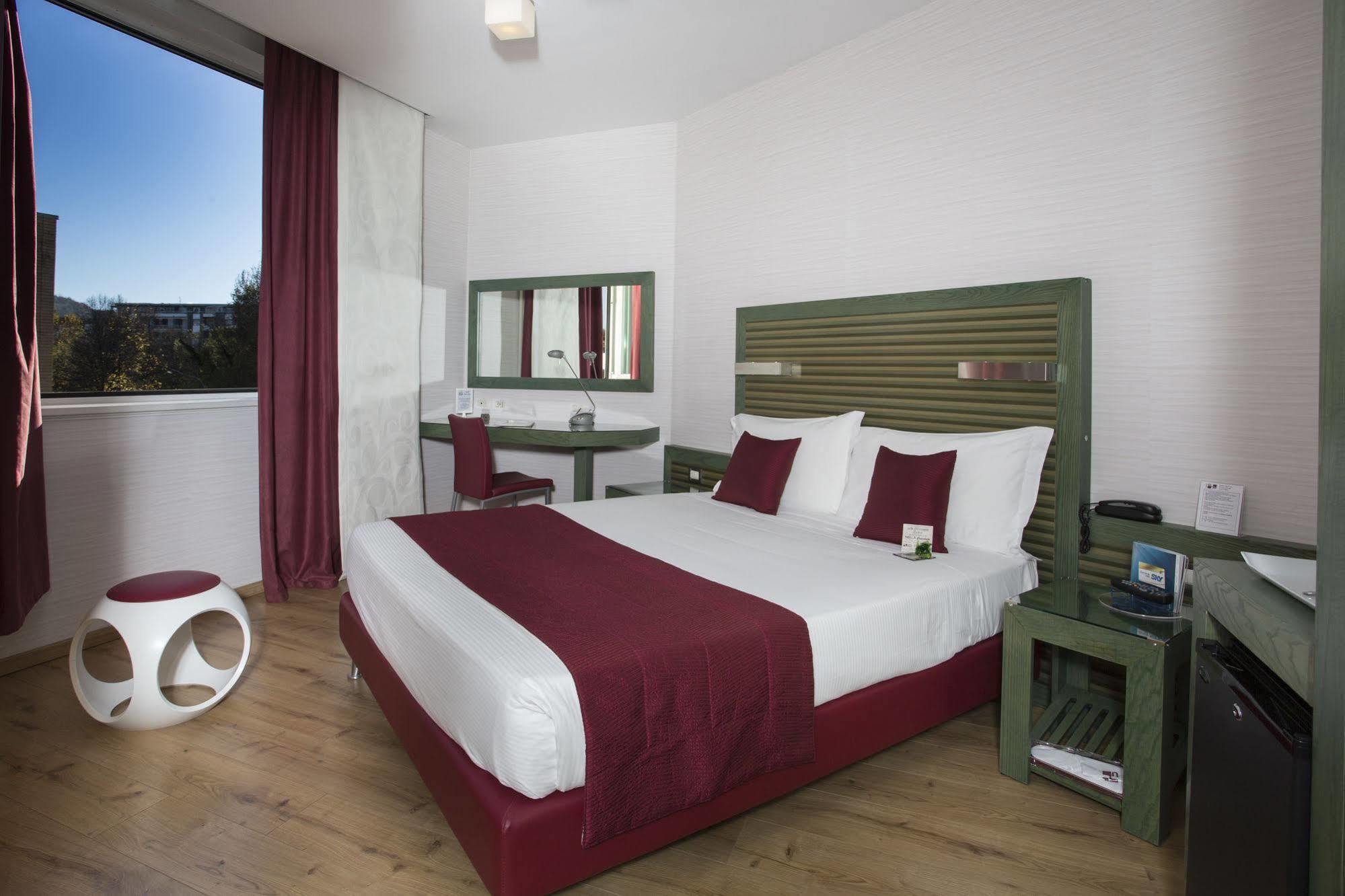 Best Western Ivrea Crystal Palace Банкетте Экстерьер фото